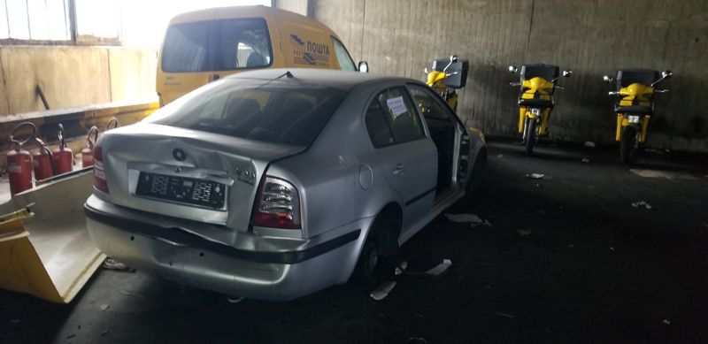 ŠKODA OCTAVIA TOUR 1.6 - Слика 2