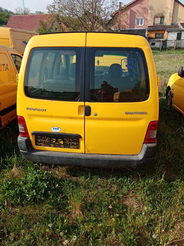 PEUGEOT PARTNER XR 1.6 HDI - Слика 2