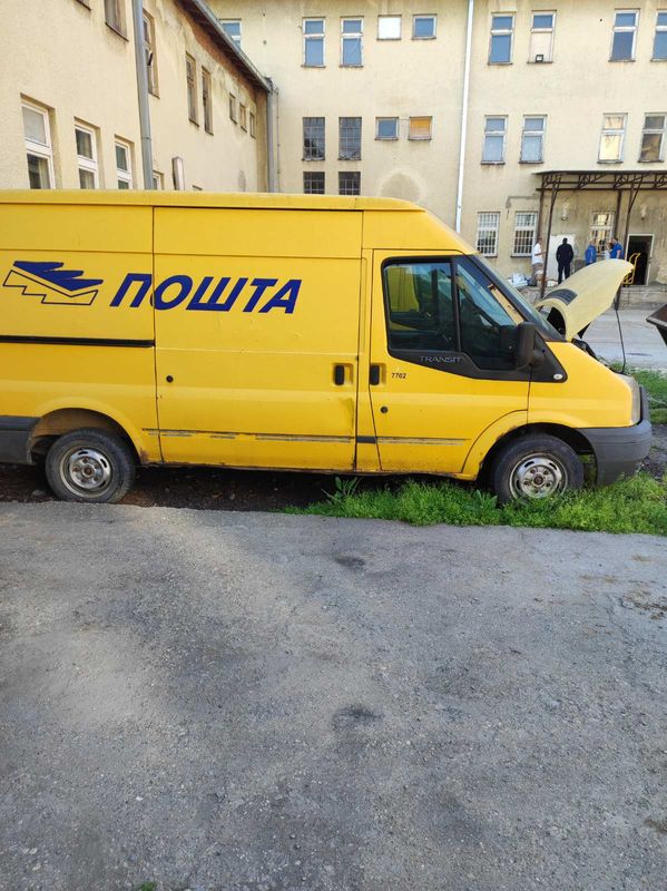 FORD TRANSIT VAN 300 MWB