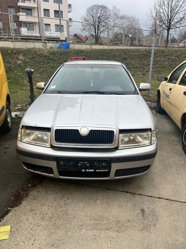 ŠKODA OCTAVIA TOUR 1.6