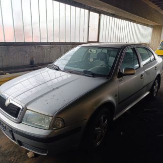 ŠKODA OCTAVIA TOUR 1.6