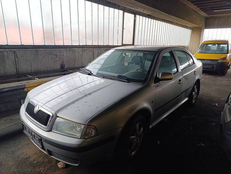 ŠKODA OCTAVIA TOUR 1.6