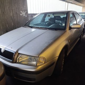 ŠKODA OCTAVIA TOUR 1.6