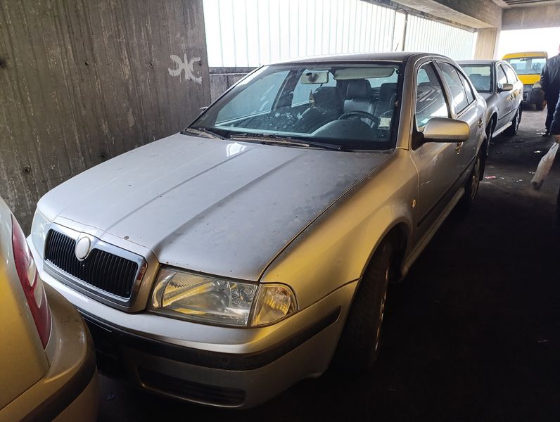 ŠKODA OCTAVIA TOUR 1.6