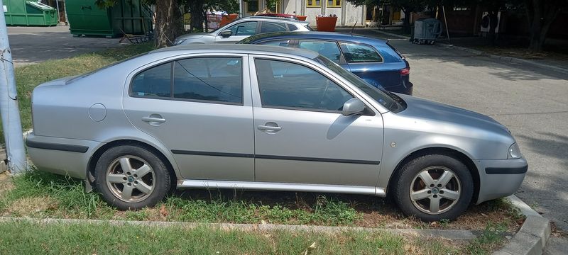 ŠKODA OCTAVIA TOUR 1.6
