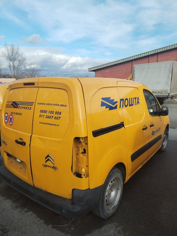 CITROEN BERLINGO FGL1N1 1.6 BLUE HDI - Слика 2