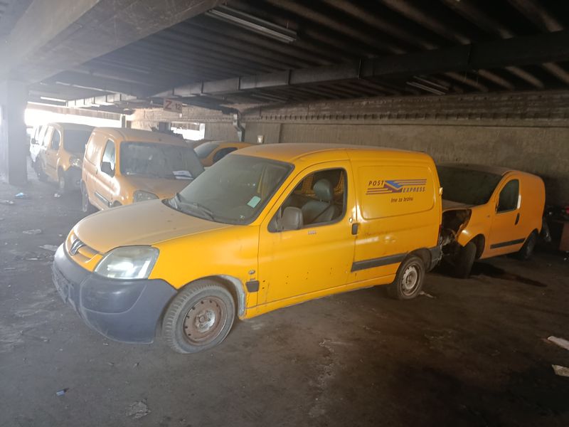 PEUGEOT PARTNER 190C 1.6HDI - Слика 2