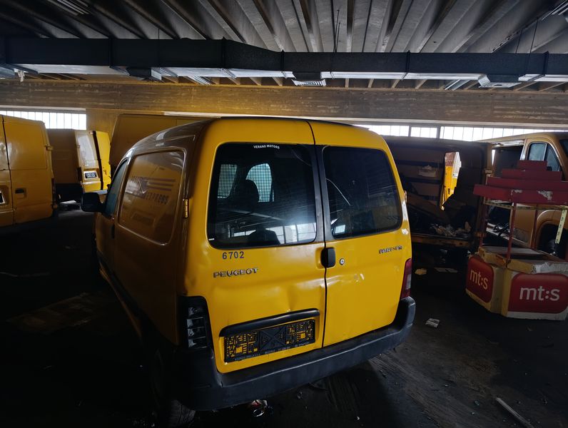 PEUGEOT PARTNER 190C 1.6HDI - Слика 2
